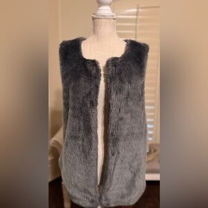 Signature Studio Soft Gray Faux Fur Vest